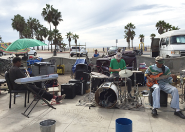 Musicians on Ventura beach\