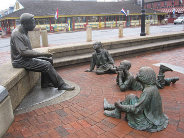 Kunta Kinte-Alex Haley Memorial in Annapolis, MD. Ed Dwight sculptor