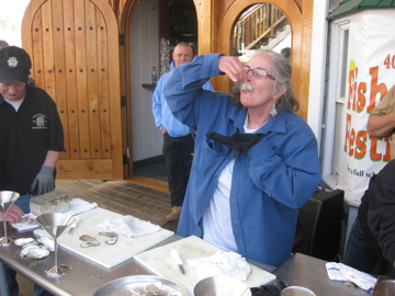 Cornelia eating oysters