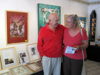 Karl Heinz Weibach, caretaker of the Beilstein Synagogue and Cornelia Seckel in the sanctuary of the Beilstein Synagogue