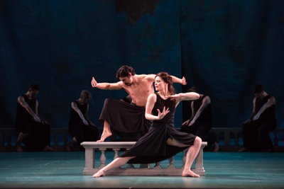 Guillermo Estrada, Jr. and Laurel Lynch as the hero and heroine of Mark Morris’s production of Henry Purcell’s Dido and Aeneas. Photo: Nan Melville